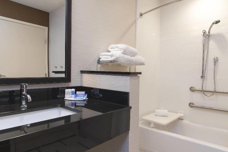 Fairfield Inn & Suites by Marriott Jackson Clinton image