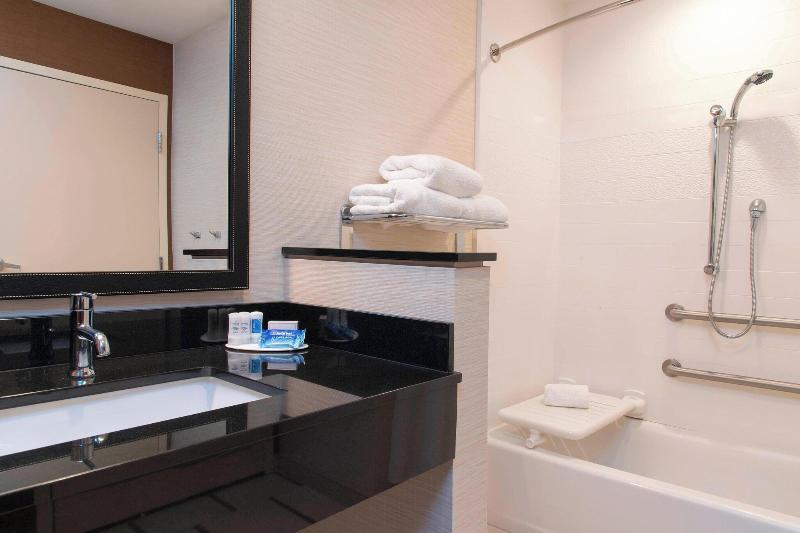 Fairfield Inn & Suites by Marriott Jackson Clinton image
