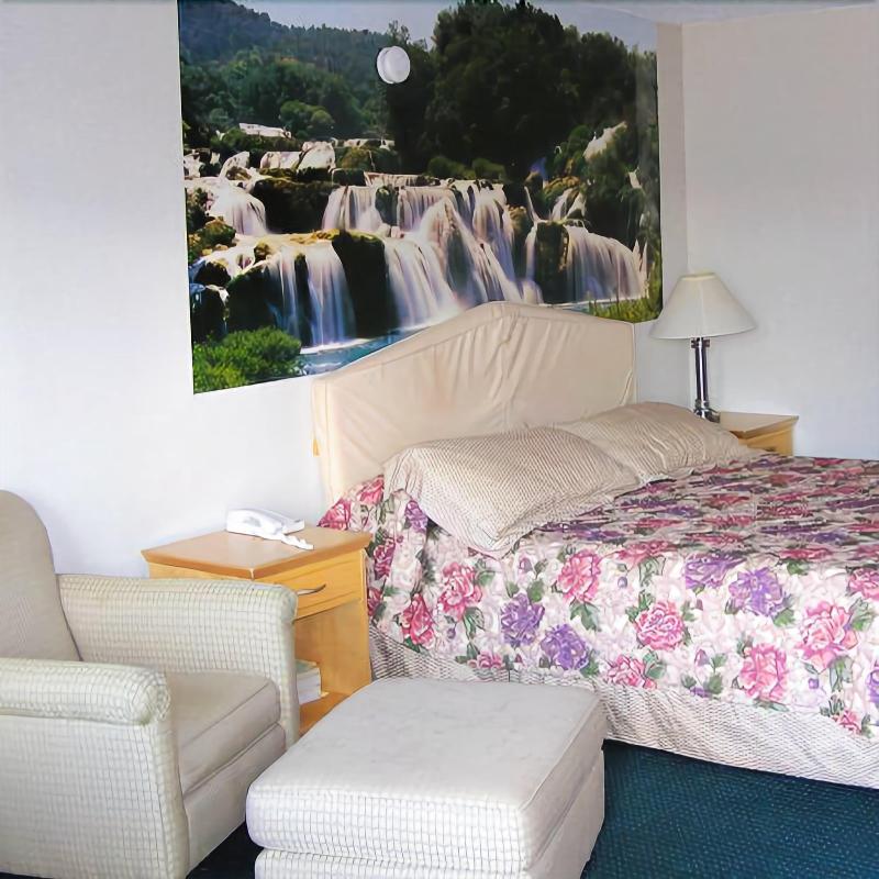 Best Value Inn And Suites image