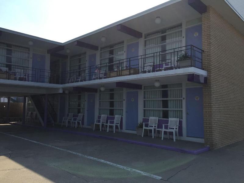 Monaco Motel image