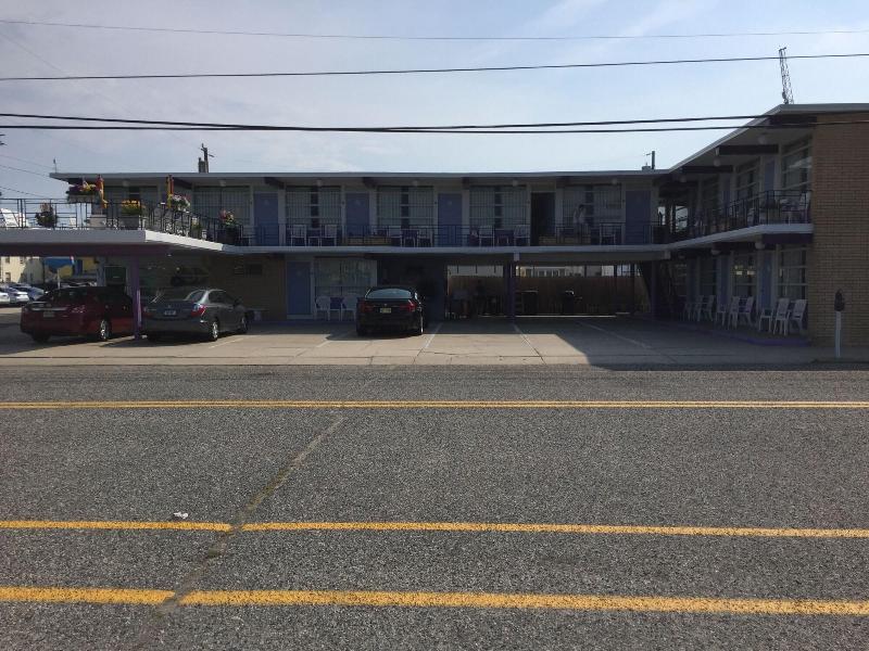 Monaco Motel image