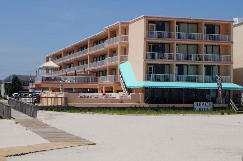 Beau Rivage Beach Resort — photo 33