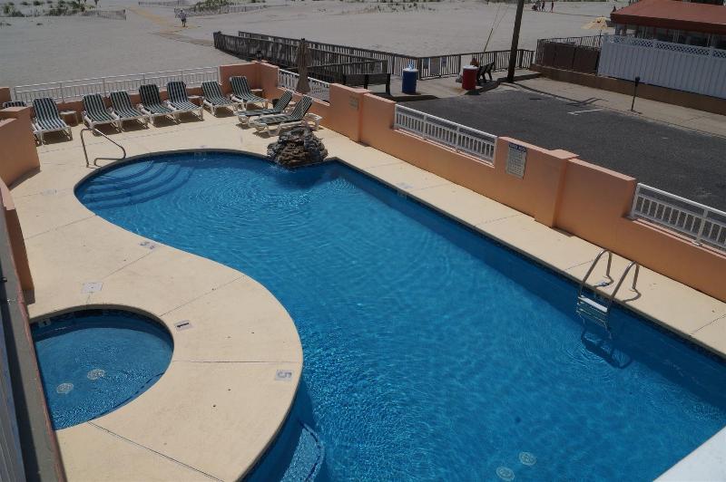 Beau Rivage Beach Resort — photo 8
