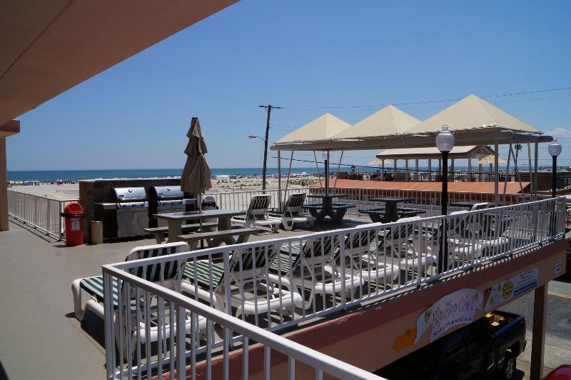Beau Rivage Beach Resort — photo 17