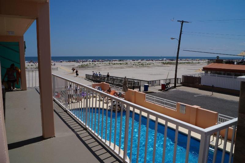 Beau Rivage Beach Resort — photo 26