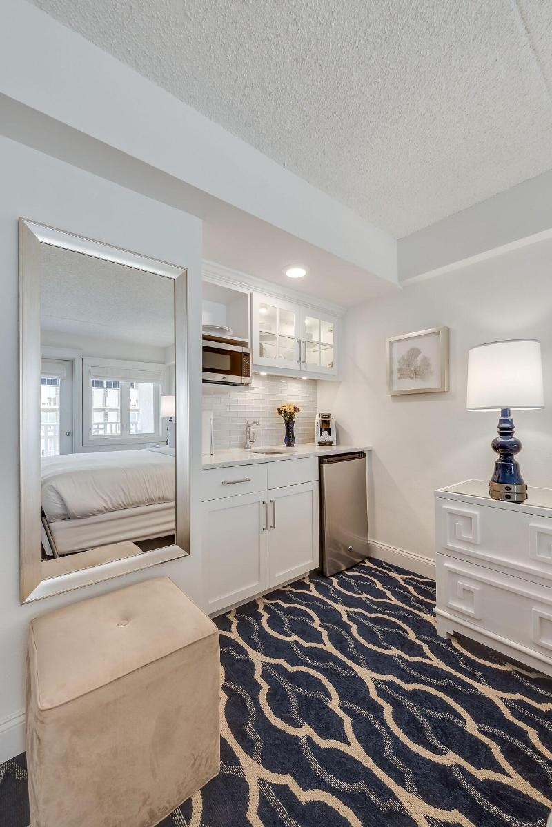 Icona Cape May image
