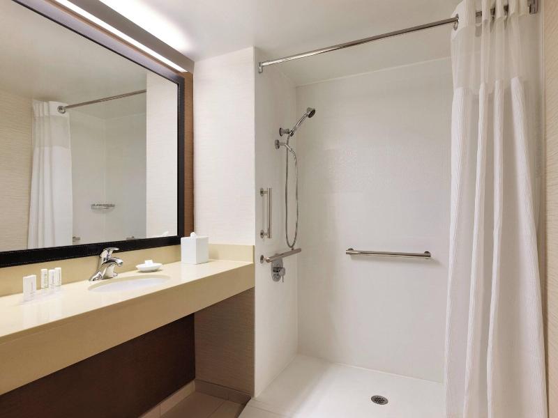 Fairfield Inn By Marriott Philadelphia Valley Forg image