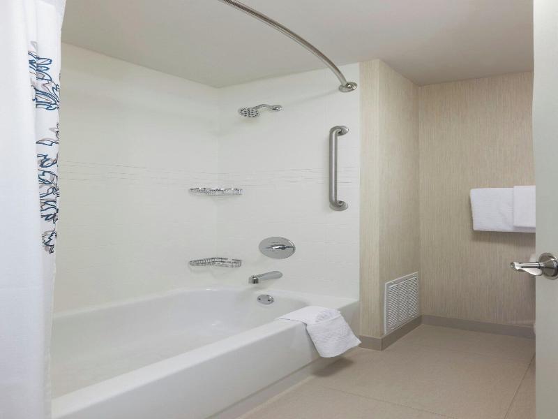Residence Inn Minneapolis Downtown/City Center — photo 22