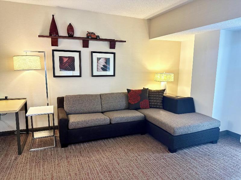 SUITE TWO DOUBLE BEDS — photo 7