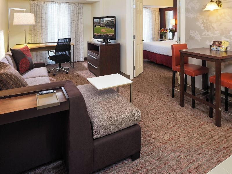 SUITE KING BED ONE BEDROOM