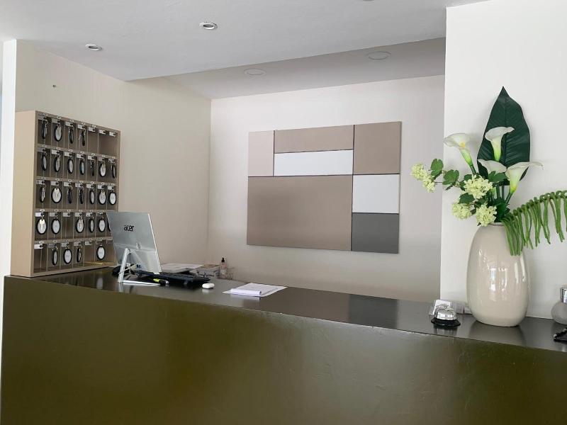 Hotel Carmen - Image 1