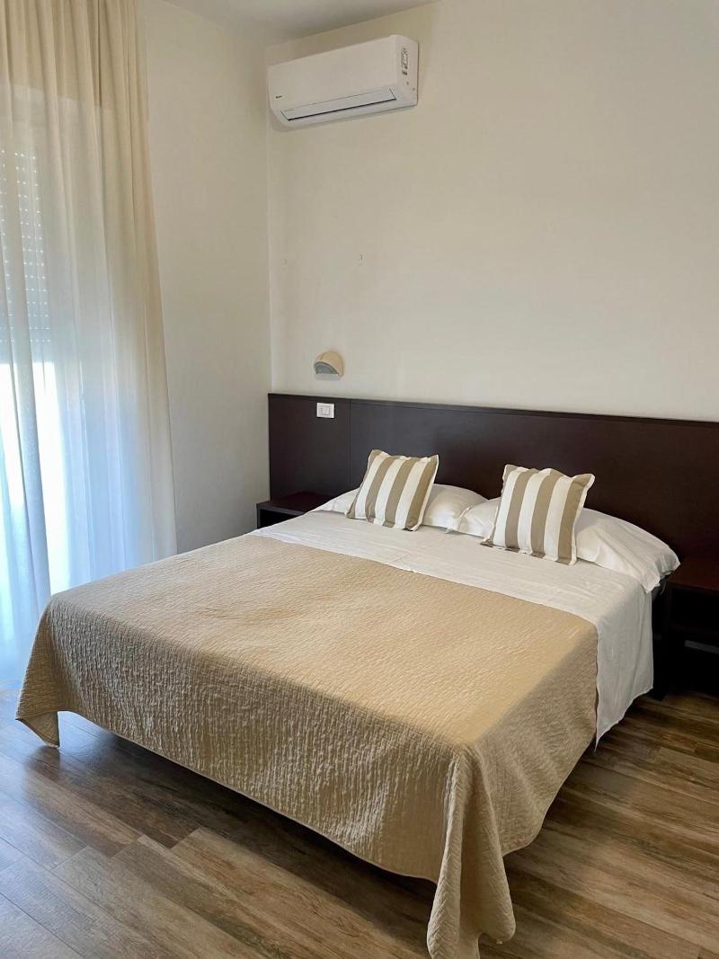 Hotel Carmen - Image 5