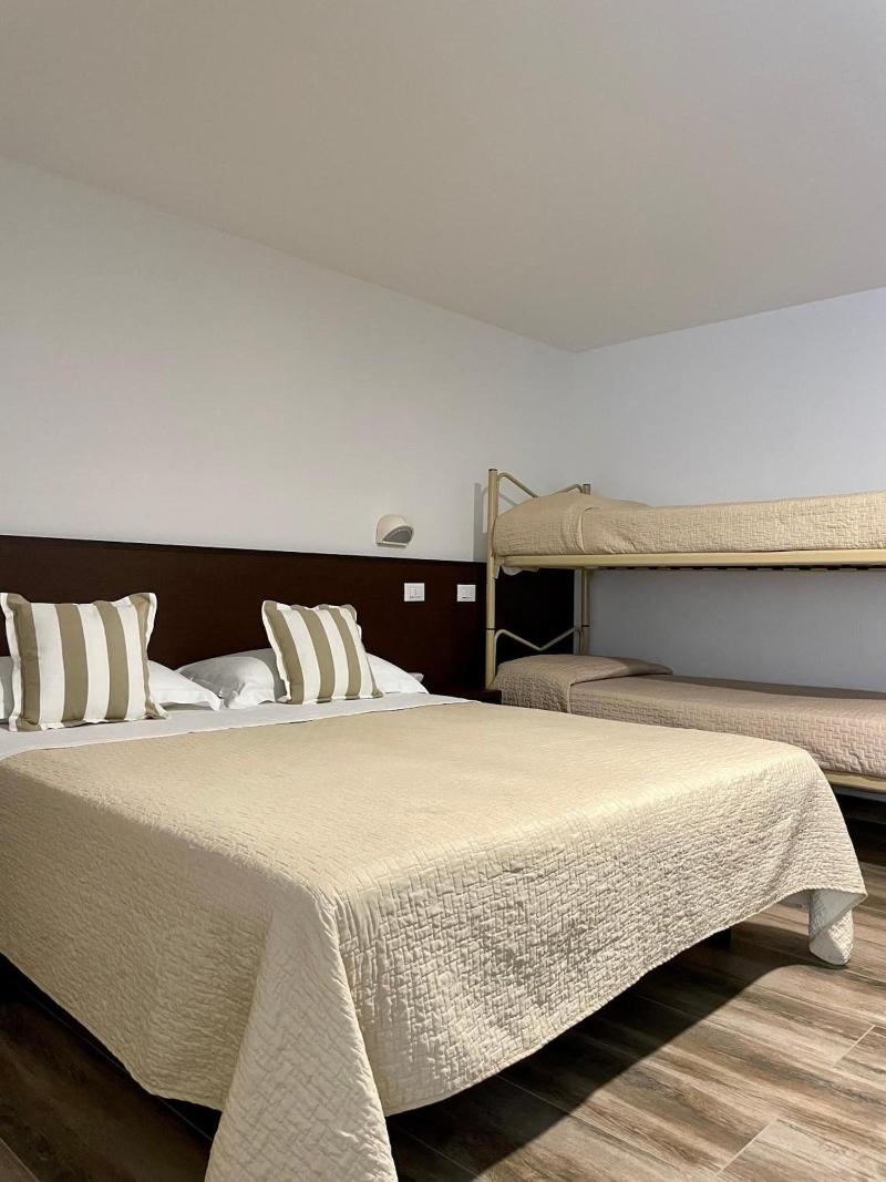 Hotel Carmen - Image 6