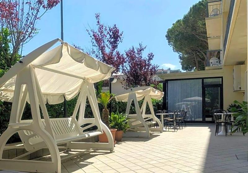 Hotel Villa Platani image