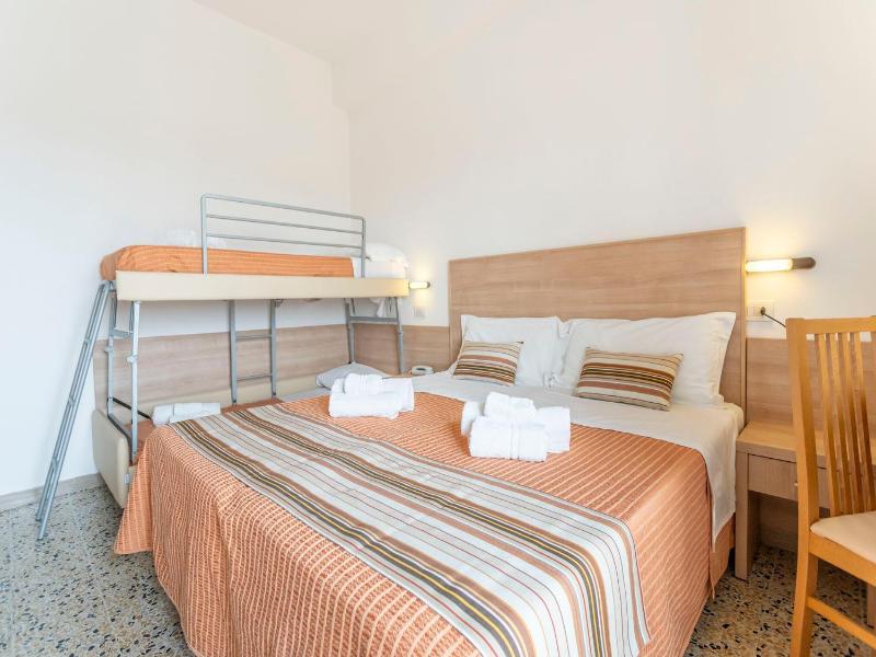 Hotel Cormoran image