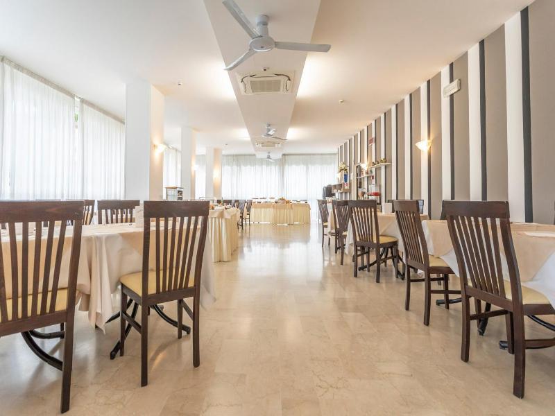 Hotel Cormoran image