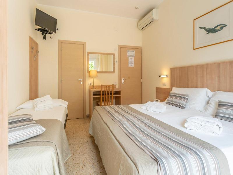Hotel Cormoran image
