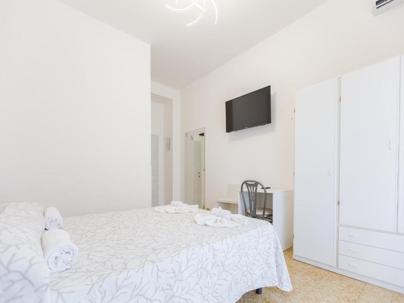 Hotel Angela image