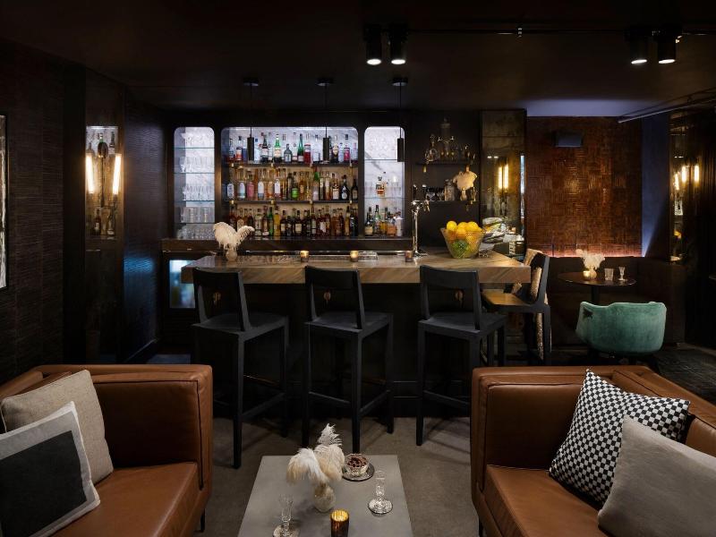 Moxy San Diego Downtown/Gaslamp Quarter image