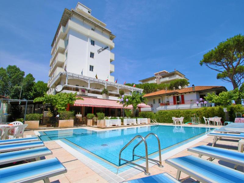Hotel De Amicis image