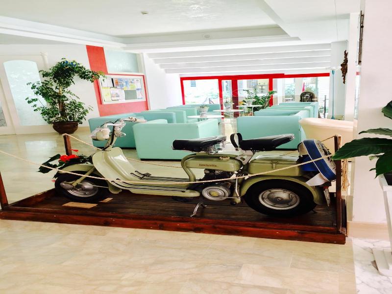 Hotel De Amicis image