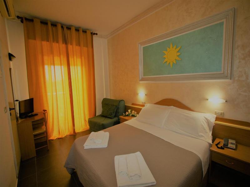 Hotel De Amicis image