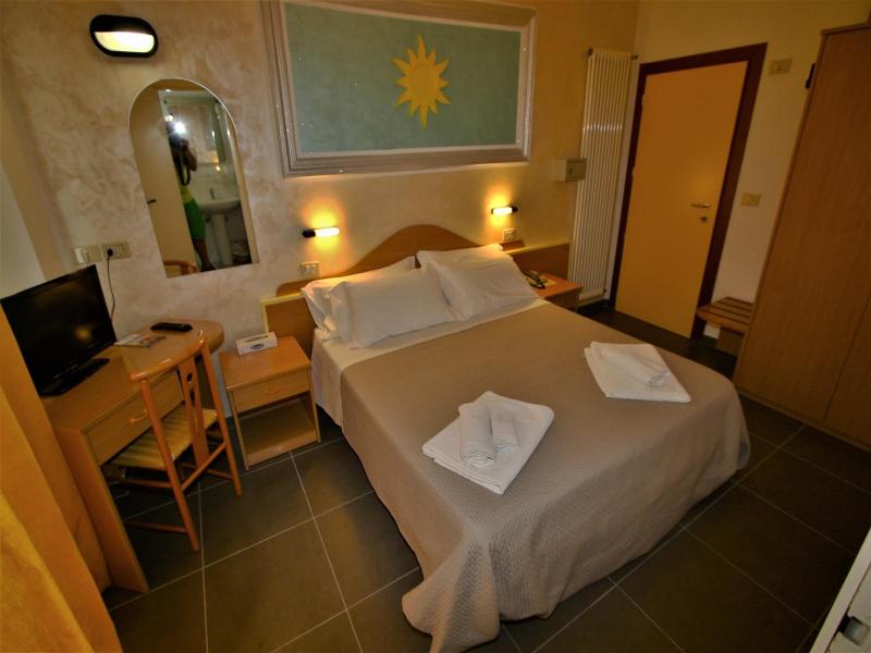 Hotel De Amicis image