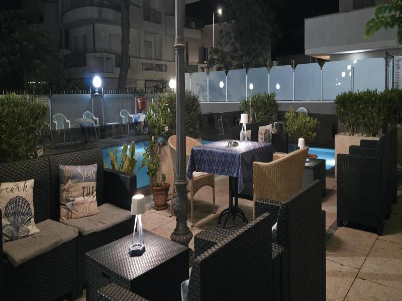 Hotel De Amicis image
