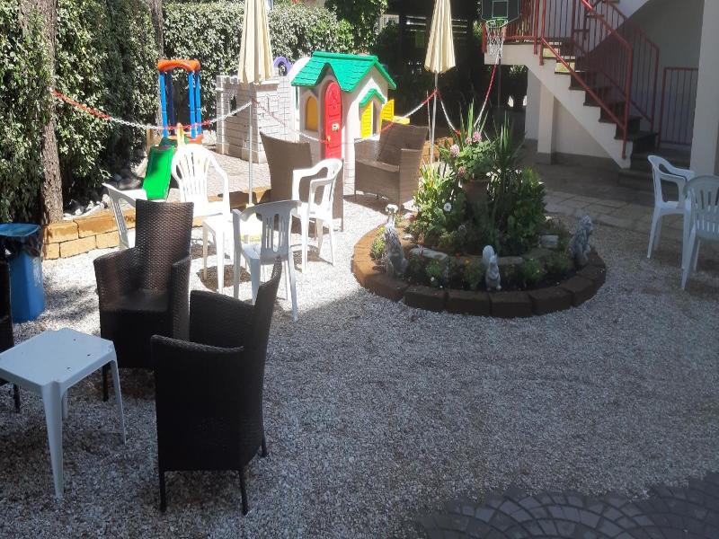 Hotel De Amicis image
