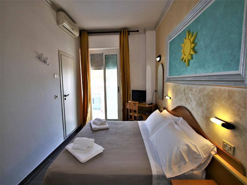 Hotel De Amicis image