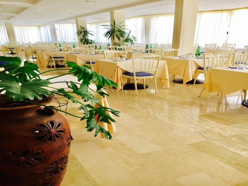 Hotel De Amicis image