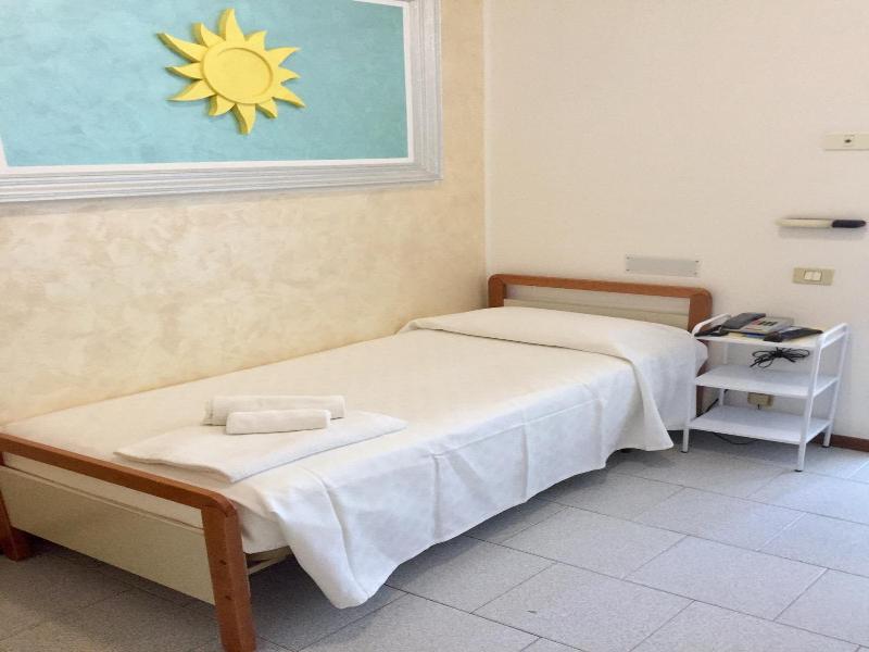 Hotel De Amicis image