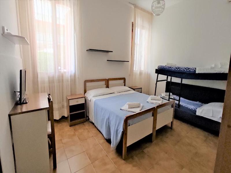 Hotel De Amicis image