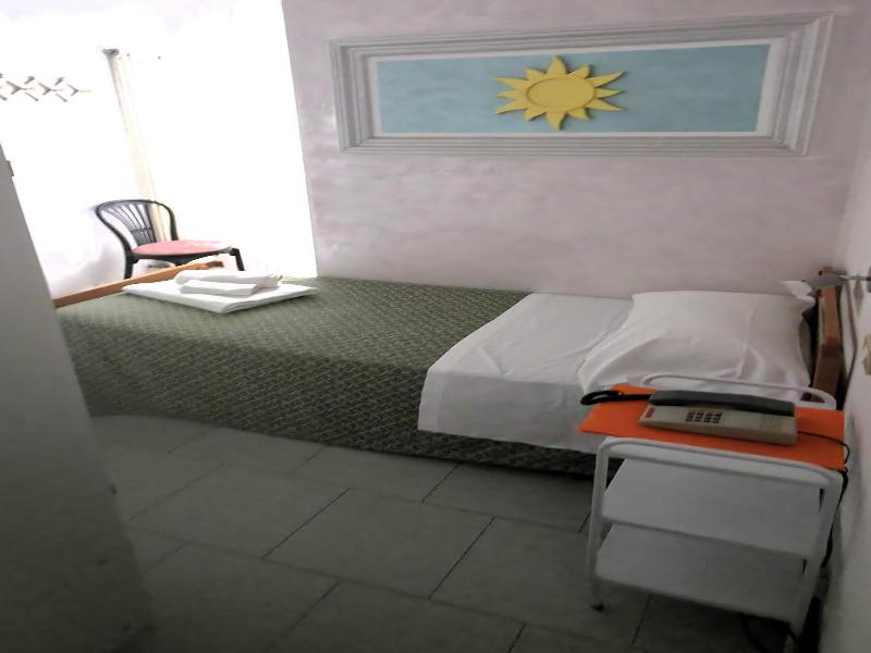 Hotel De Amicis image
