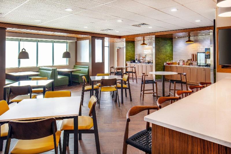 Fairfield Inn & Suites by Marriott McPherson image