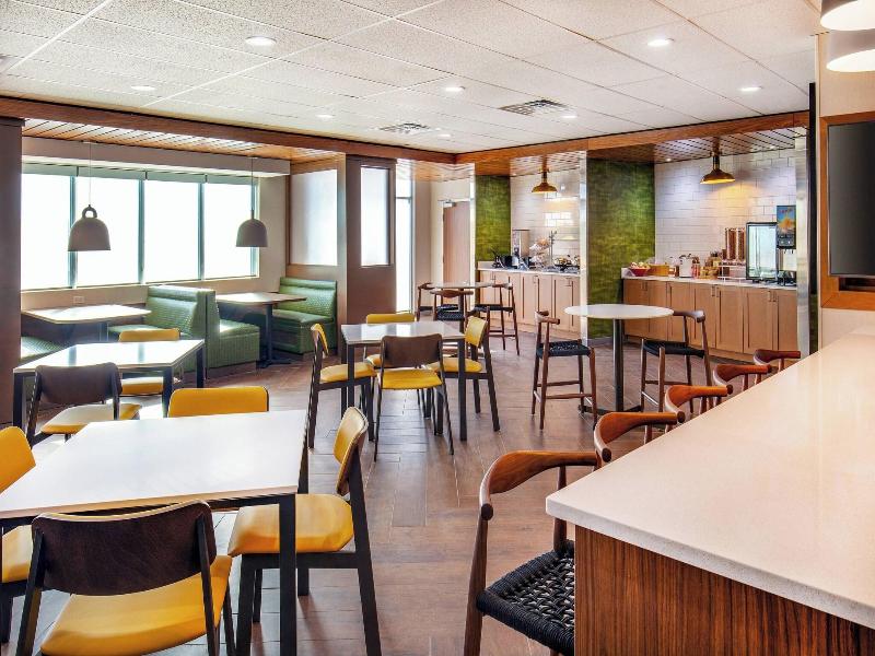 Fairfield Inn & Suites by Marriott McPherson