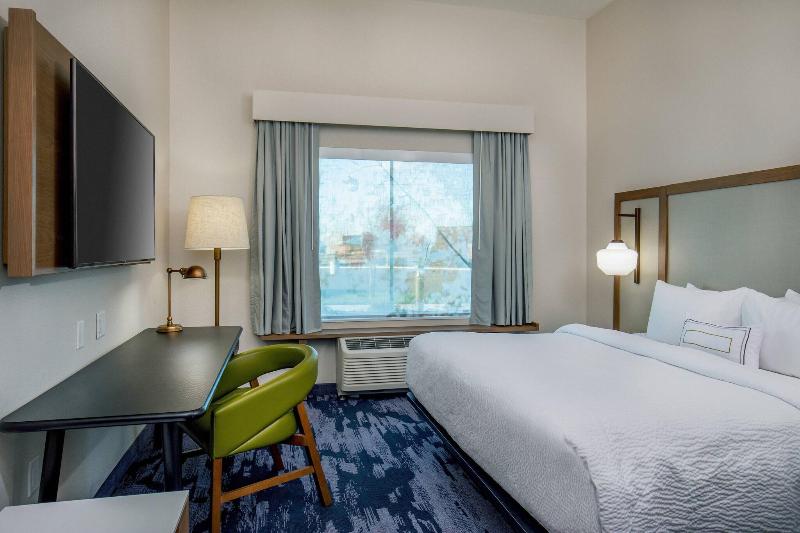 Fairfield Inn & Suites by Marriott McPherson image