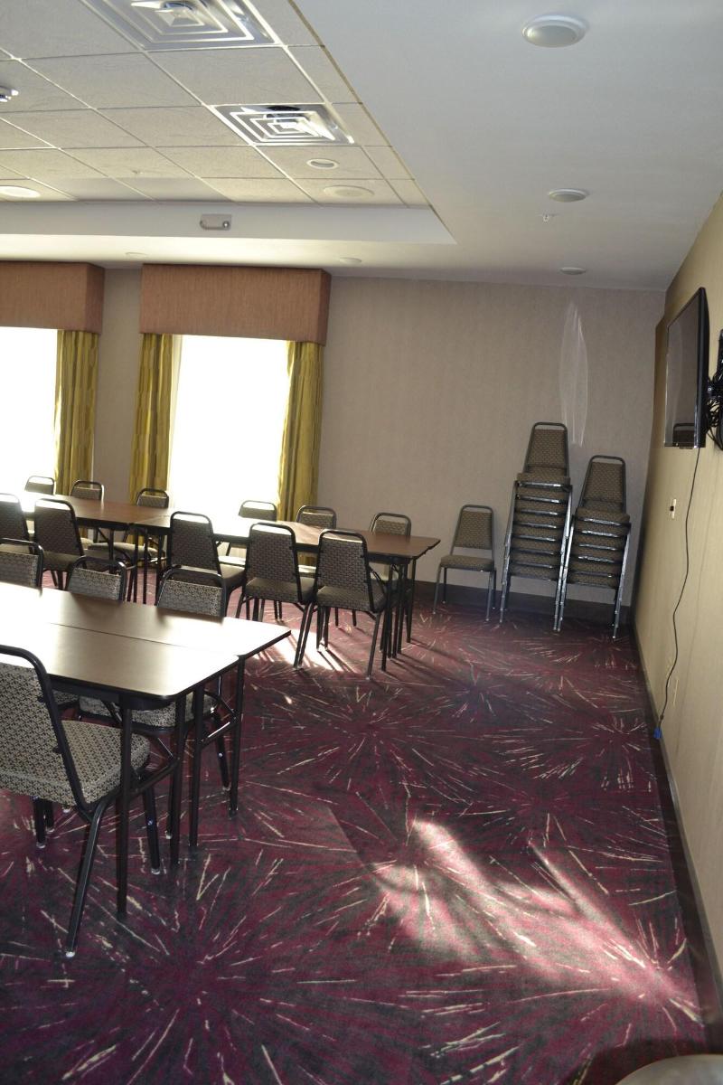 Quality Inn - Pratt image