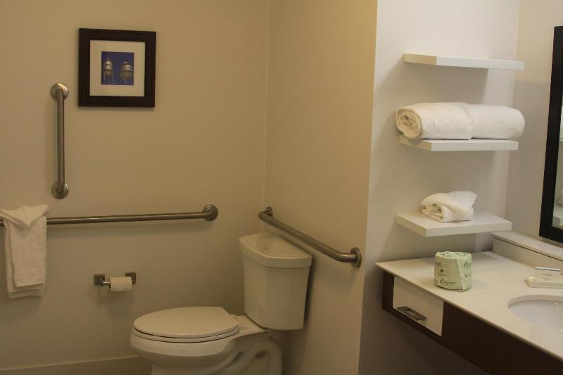 Quality Inn - Pratt image