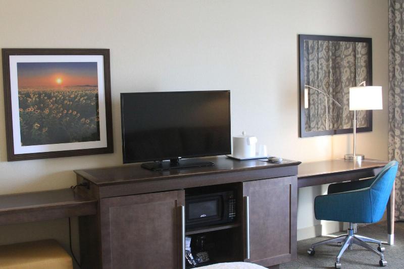 Quality Inn - Pratt image