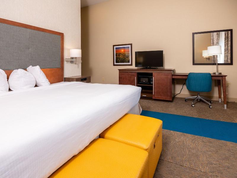 Quality Inn - Pratt image