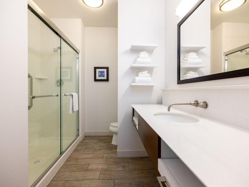 Quality Inn - Pratt image