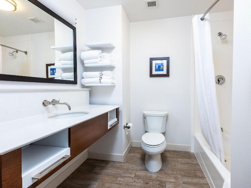 Quality Inn - Pratt image