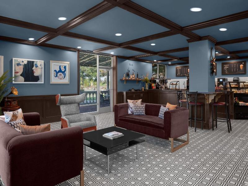 The Drake Oak Brook, Autograph Collection image