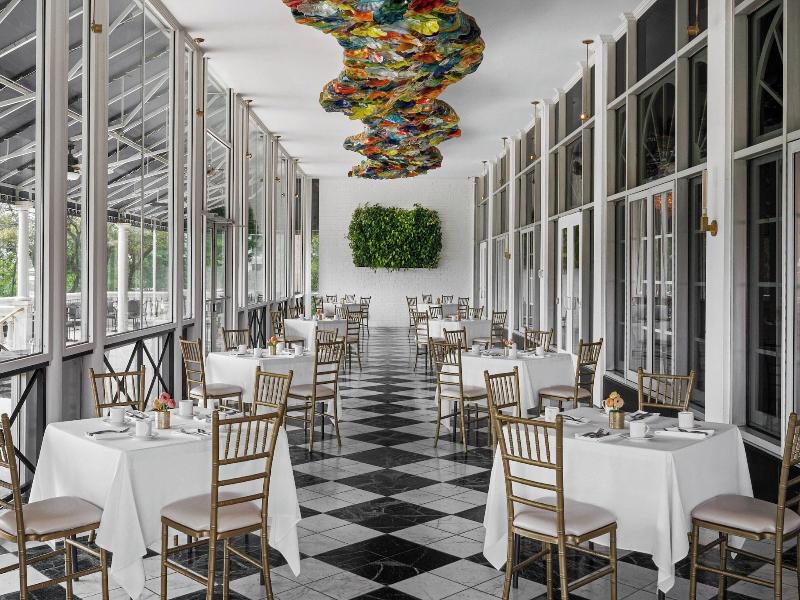 The Drake Oak Brook, Autograph Collection image