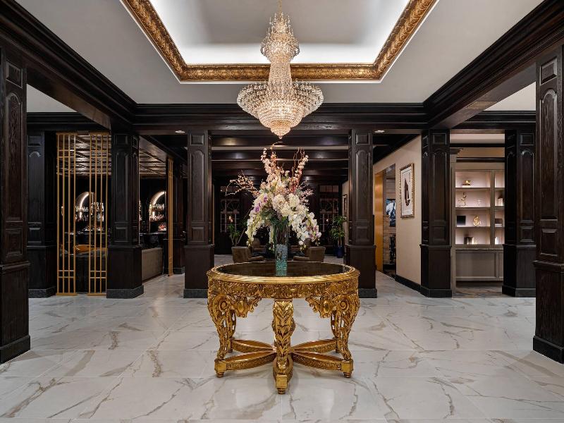 The Drake Oak Brook, Autograph Collection image