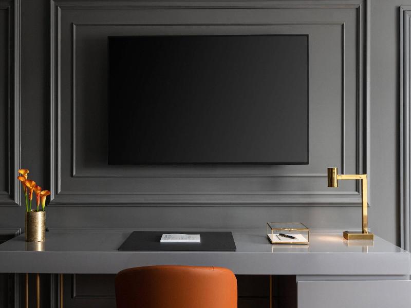 The Drake Oak Brook, Autograph Collection image