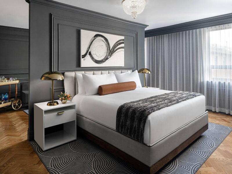 The Drake Oak Brook, Autograph Collection image