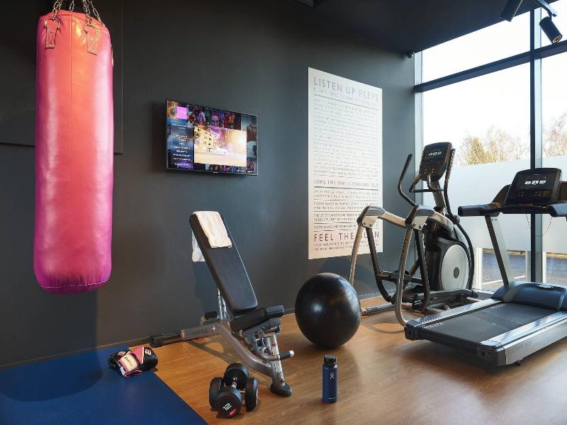 Moxy Birmingham Nec image