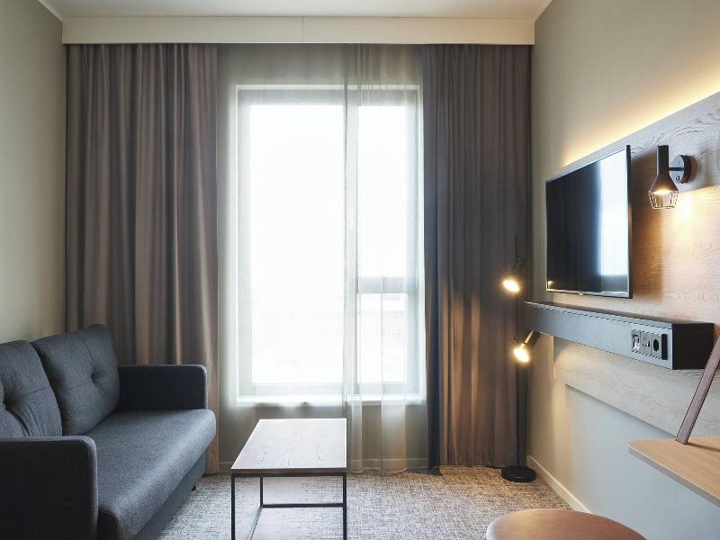 Moxy Birmingham Nec image